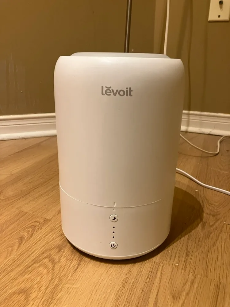 Lévoit Mist Humidifier thumbnail