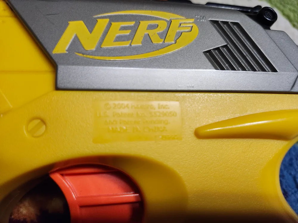 vintage early 2000s Nerf Gun Revolver image indicator(8)