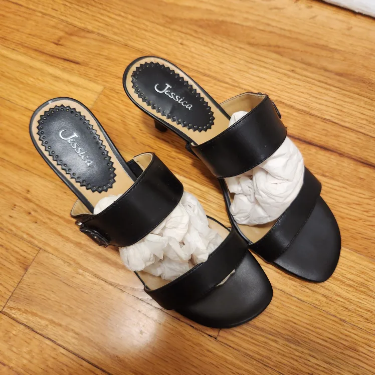 Jessica black heels image indicator(3)