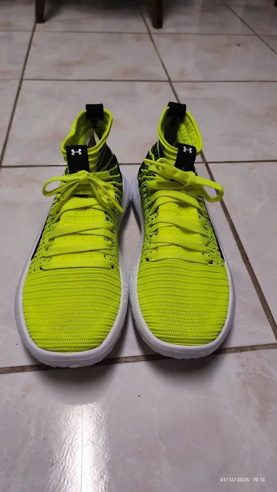 Under Armour Flow FUTR X Elite image indicator(5)