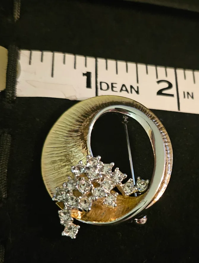 Vintage Attwood and Sawyer Brooch image indicator(2)