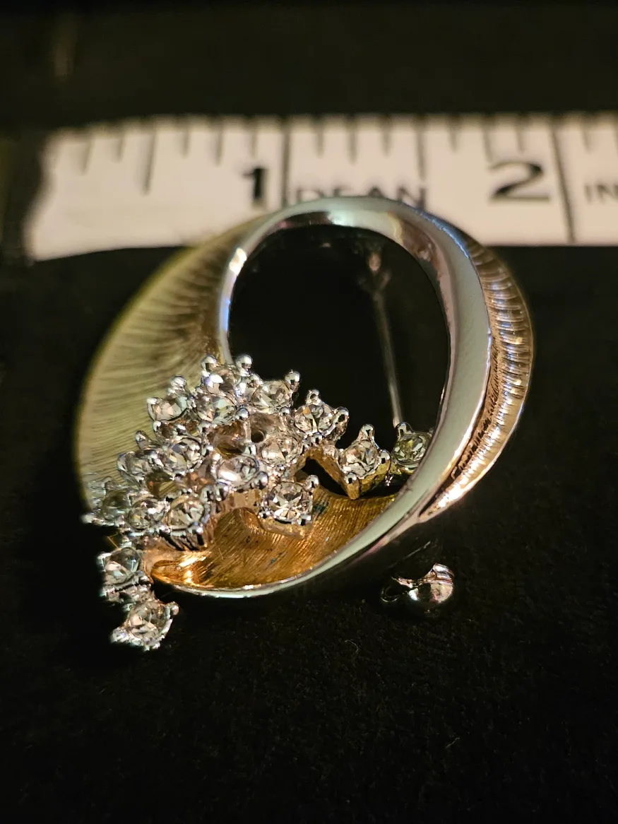 Vintage Attwood and Sawyer Brooch image indicator(5)