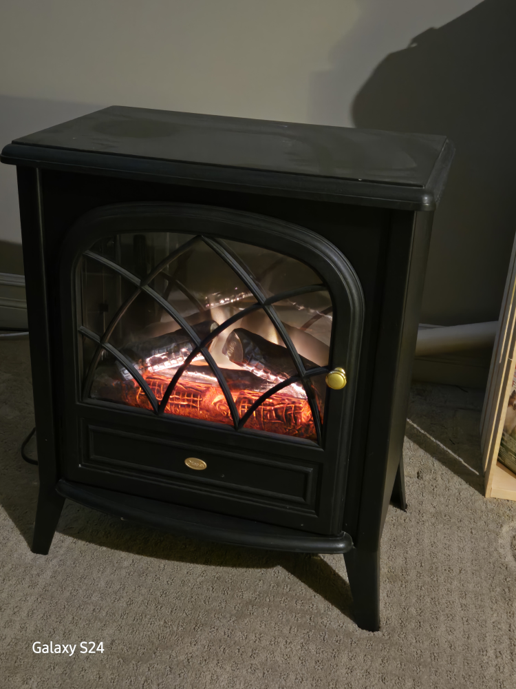 Electric Fireplace - working and free
