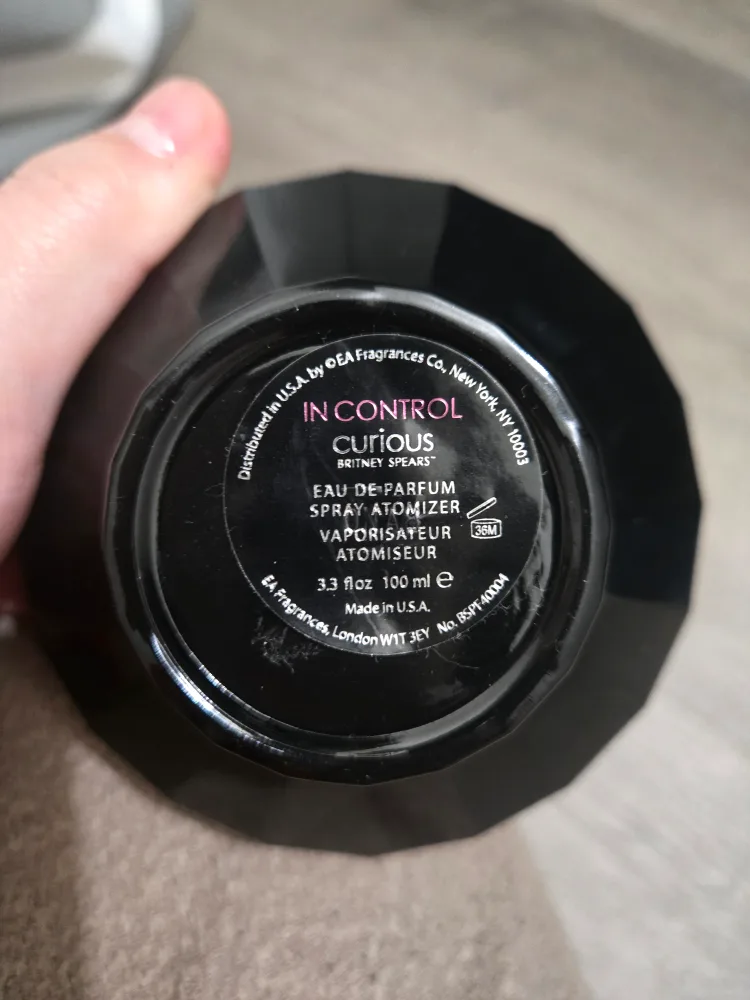 Britney Spears Curious in Control perfume image indicator(2)