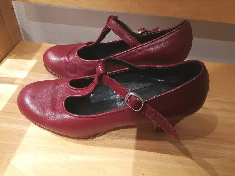💃Authentic Flamenco shoes size 7 image indicator(2)
