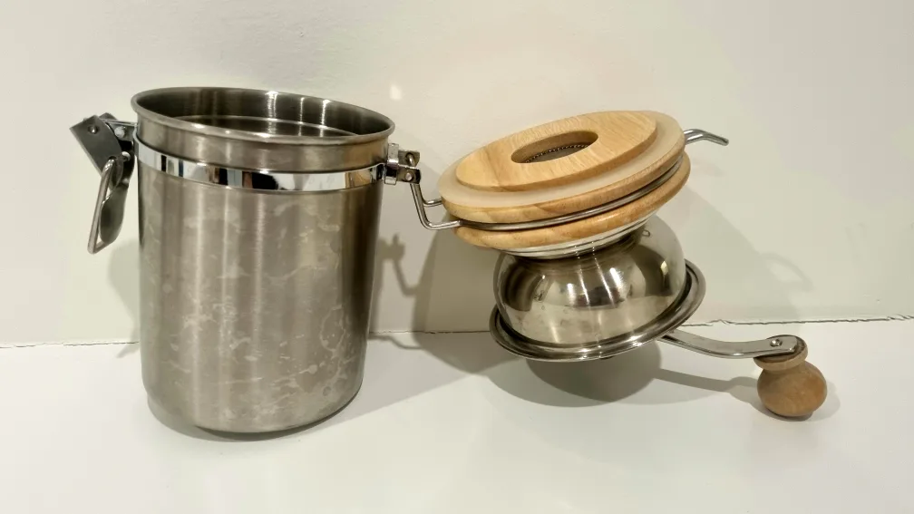 Manual Coffee Grinder with Storage Container image indicator(2)