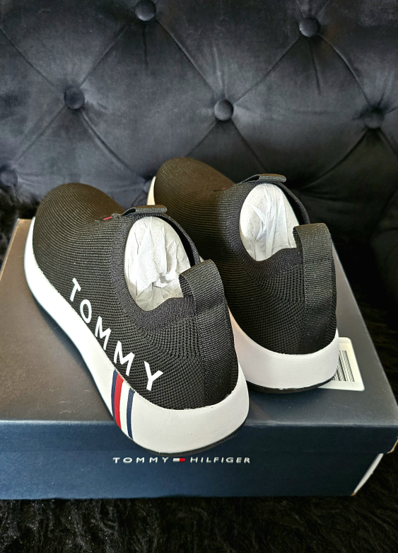 Tommy Hilfiger Women's Black Knit Slip-On Sneakers - Size 8M