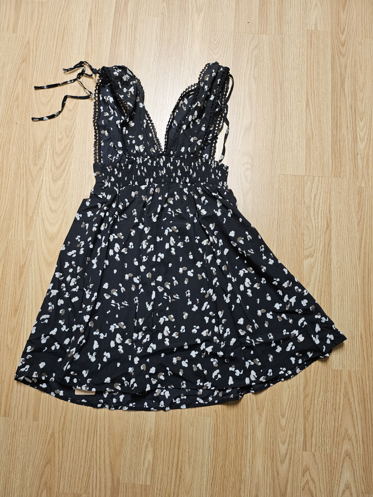 Black and White Floral Sleeveless Mini Dress