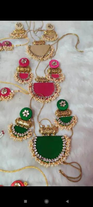 BNIB Gorgeous Handmade Jewellery Sets #ThriftyPicks image indicator(6)