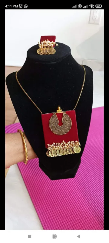 BNIB Gorgeous Handmade Jewellery Sets #ThriftyPicks image indicator(9)