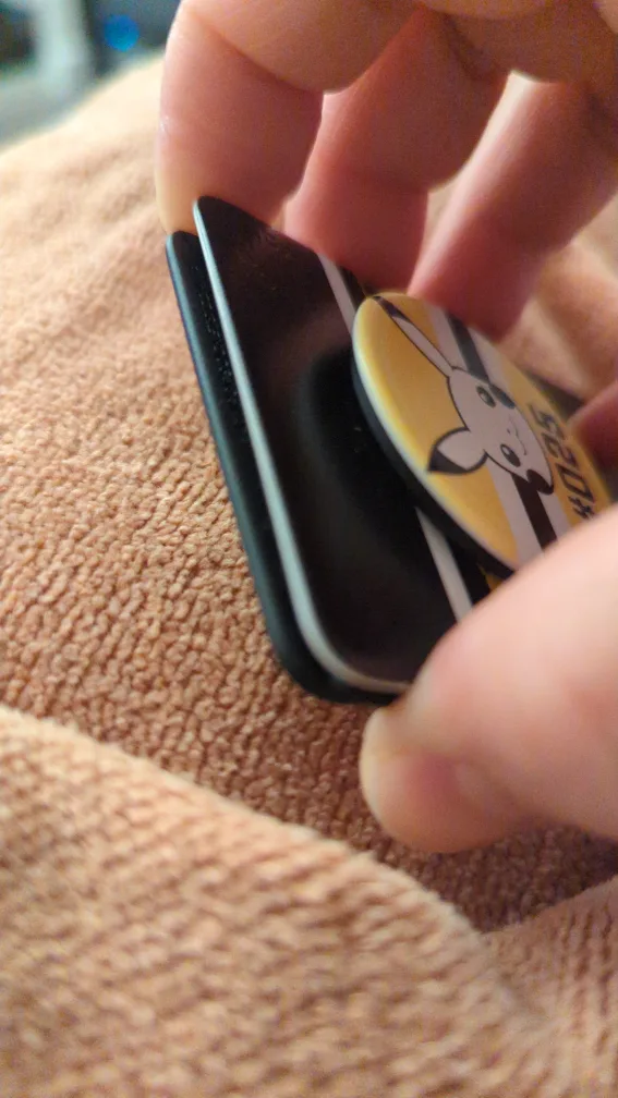 PopSockets PopWallet+ Pikachu Pokemon Card Holder image indicator(6)