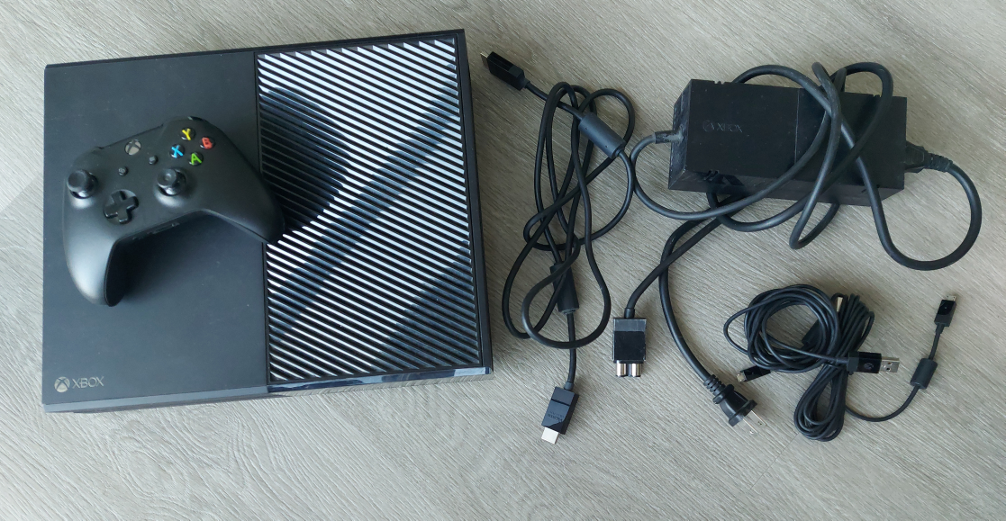 Xbox One 1tb Console with Controller and Cables