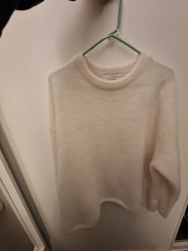 H&M Edition White Fuzzy Sweater. Oversized fit. thumbnail