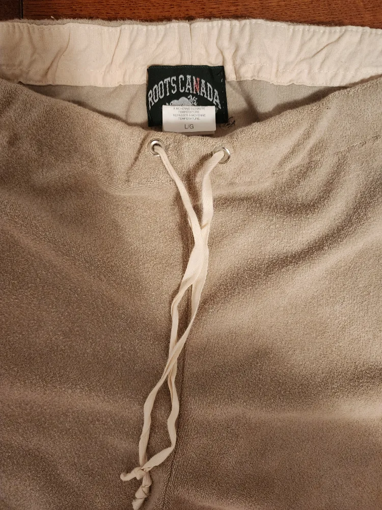 Roots Loungewear image indicator(5)