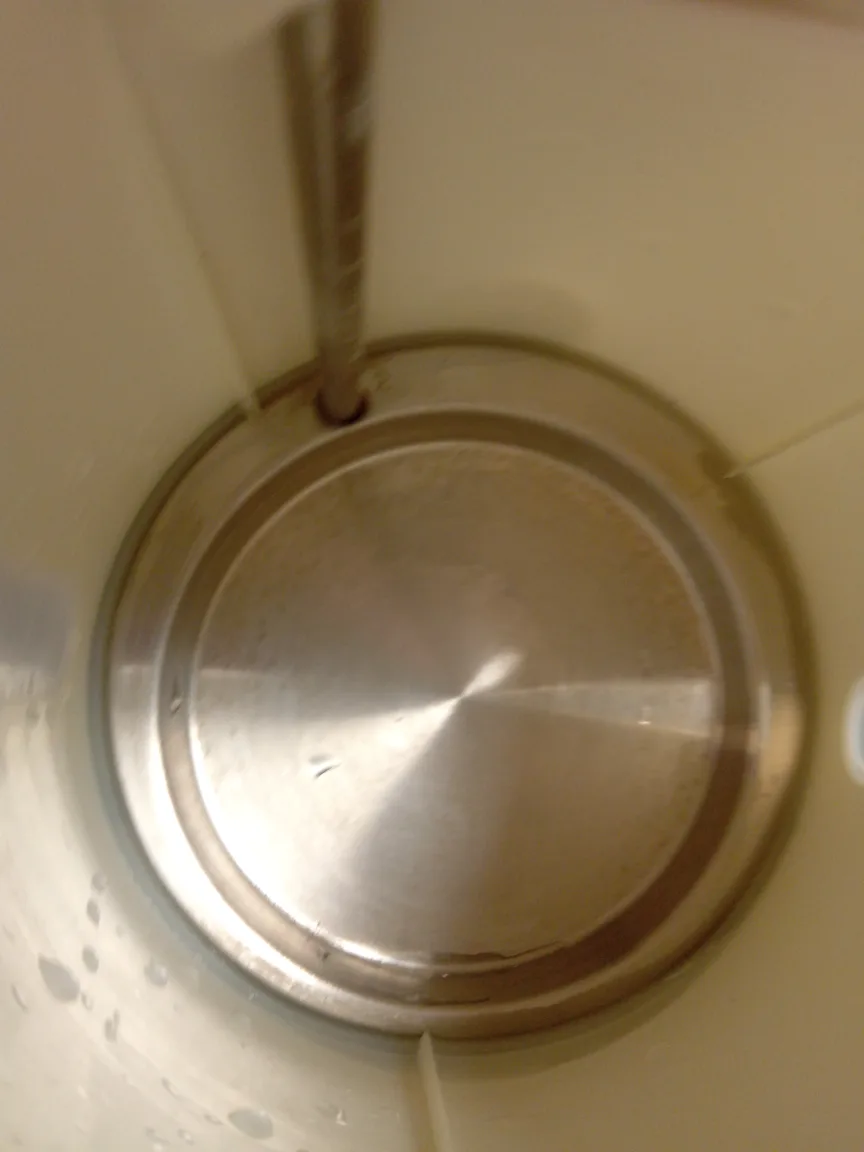 Toastmaster 1.7L Electric Kettle - White image indicator(2)