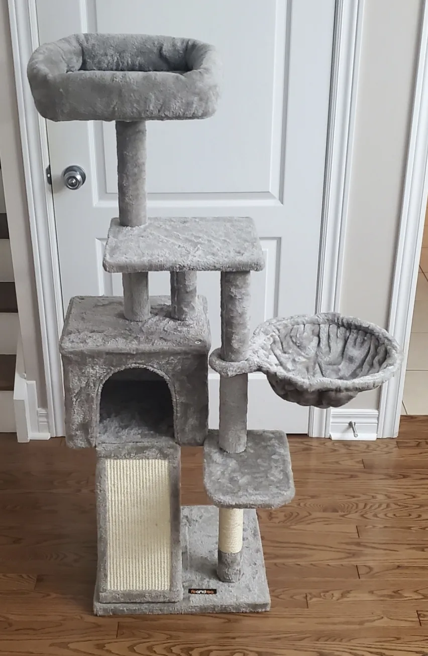 Multi Level Cat Tree / Tower thumbnail