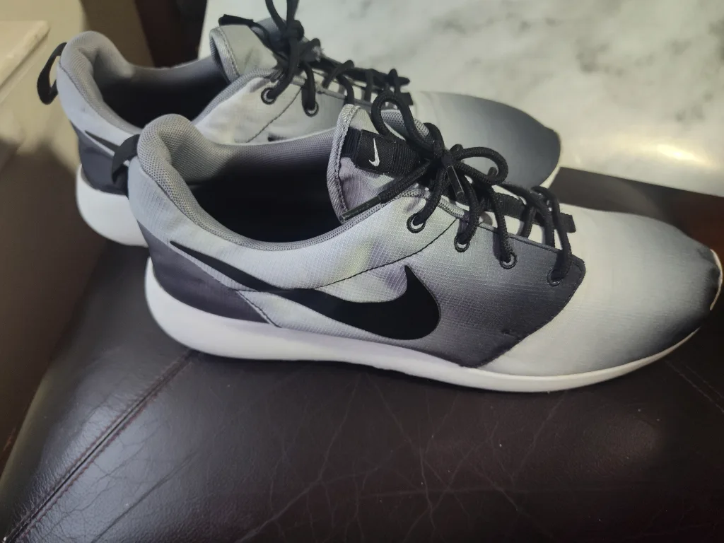 Nike Roshe Run Gradient Running Shoes image indicator(3)