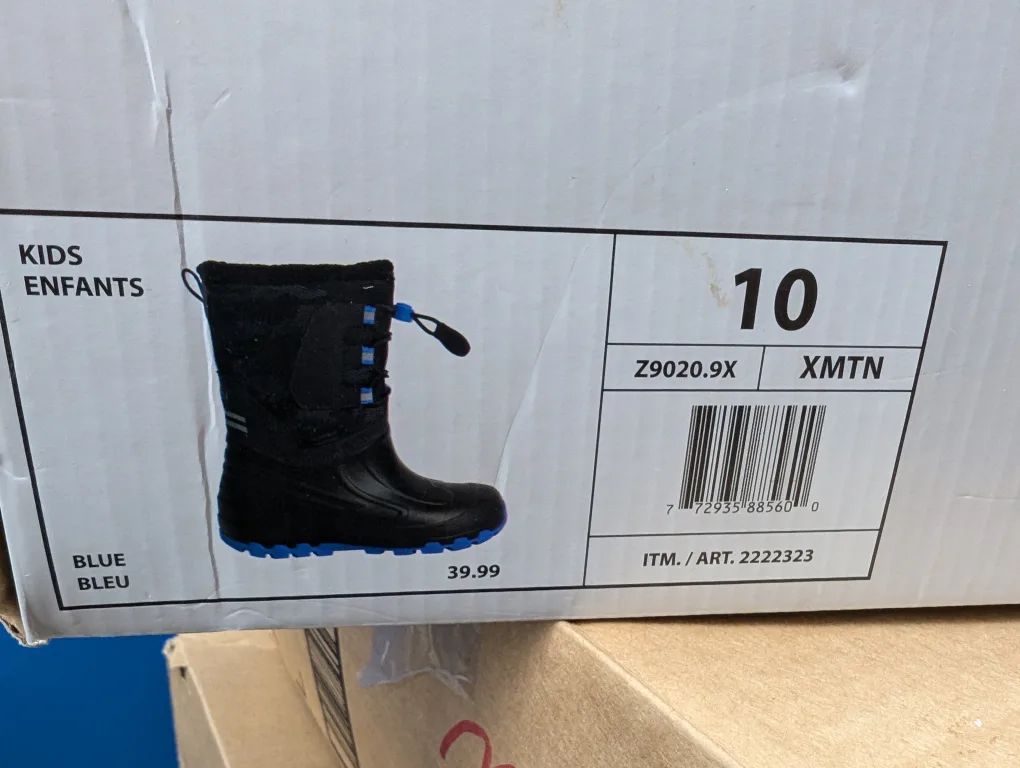 XMTN Kids' Size 10 Winter Boots image indicator(3)