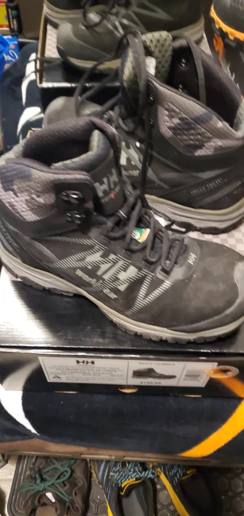 Work shoes/boots x3 Mens 7/7.5 image indicator(10)