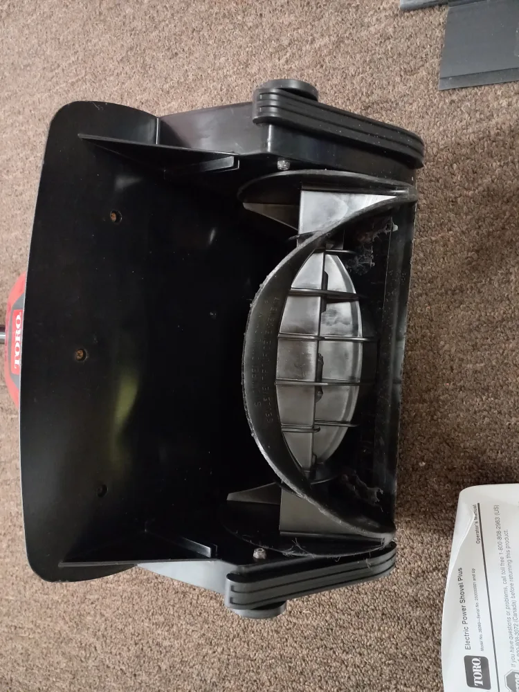 Toro Power Shovel Plus Electric Snow Shovel image indicator(2)