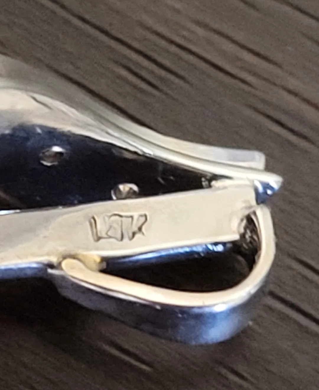 Beautiful white gold 14K, blue Topaz and Diamond Pendant image indicator(2)