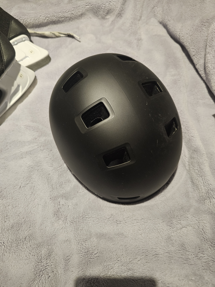 Oxelo Black Skate Helmet - photo 2