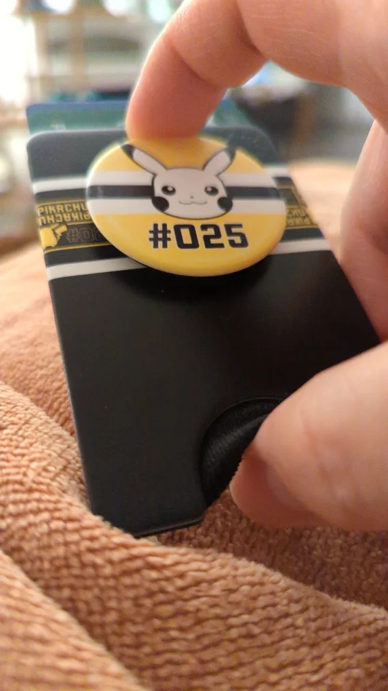 PopSockets PopWallet+ Pikachu Pokemon Card Holder image indicator(7)