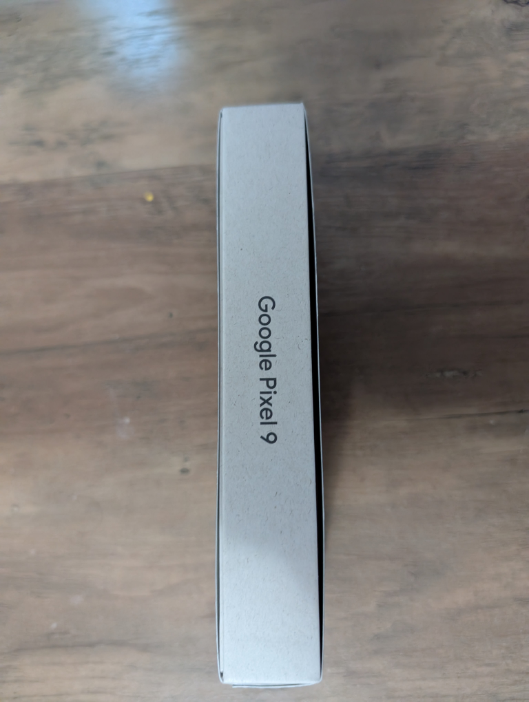 Google Pixel 9 BNIB - photo 3