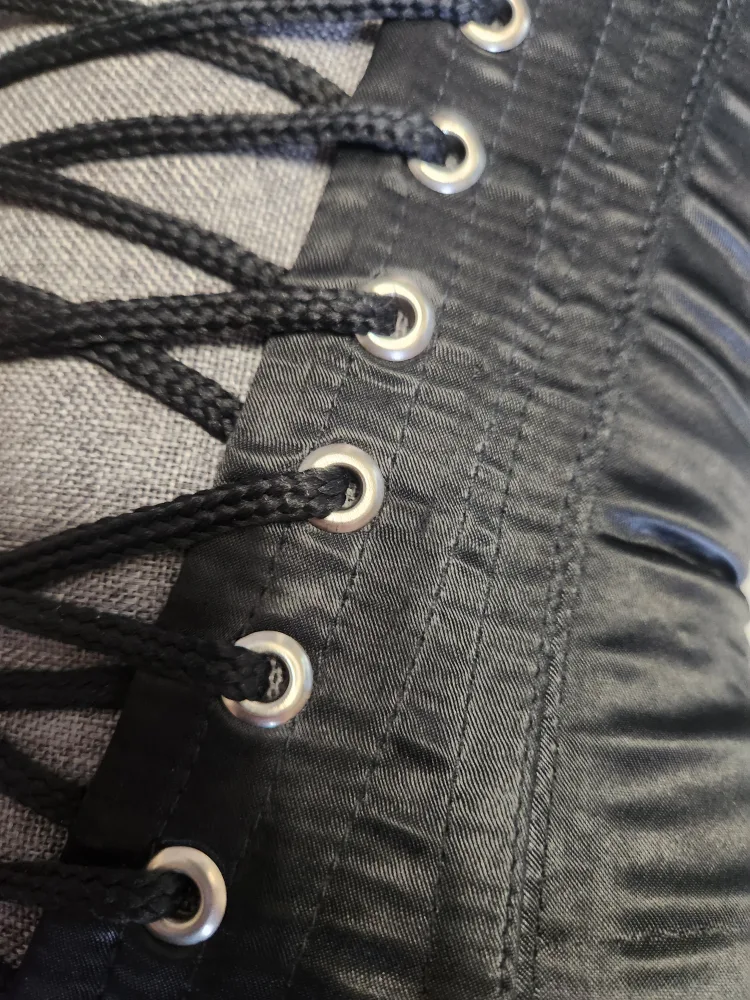 Black and Red Love Poetry Corset image indicator(4)