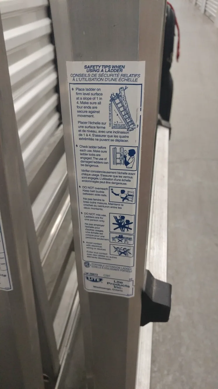 Lite Products Inc. Portable Step Ladder image indicator(2)