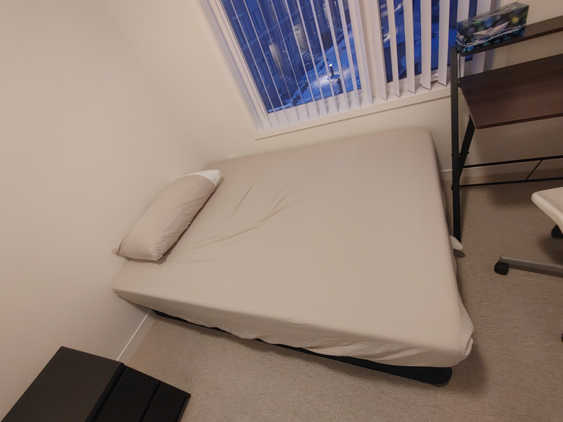 Full size foam mattress with bed base - photo 2