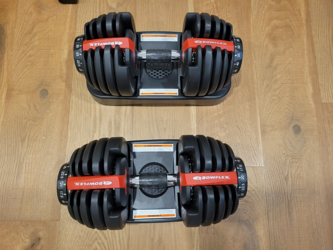 Bowflex SelectTech Adjustable Dumbbell Pair Excellent Condition - photo 2