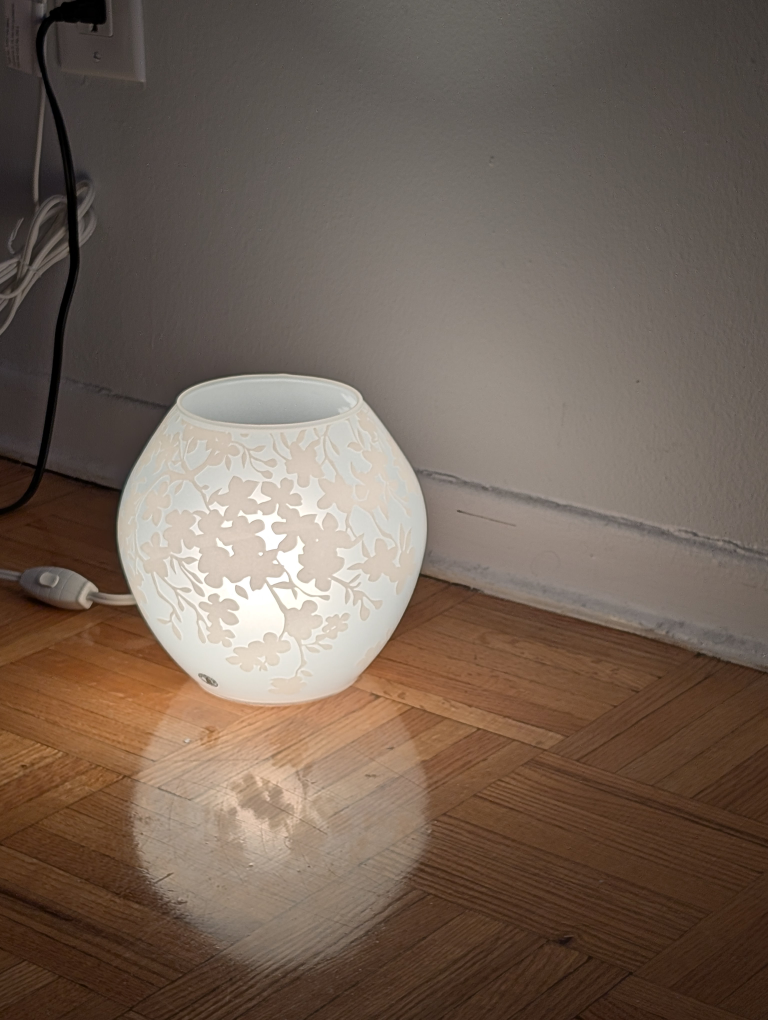 Ikea Knubbig table lamp + bulb