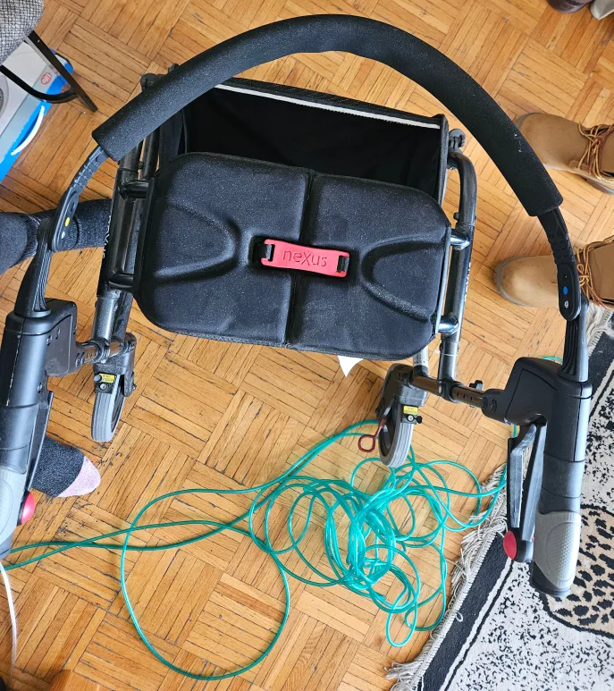 Nexus Walker with Seat and Basket image indicator(3)