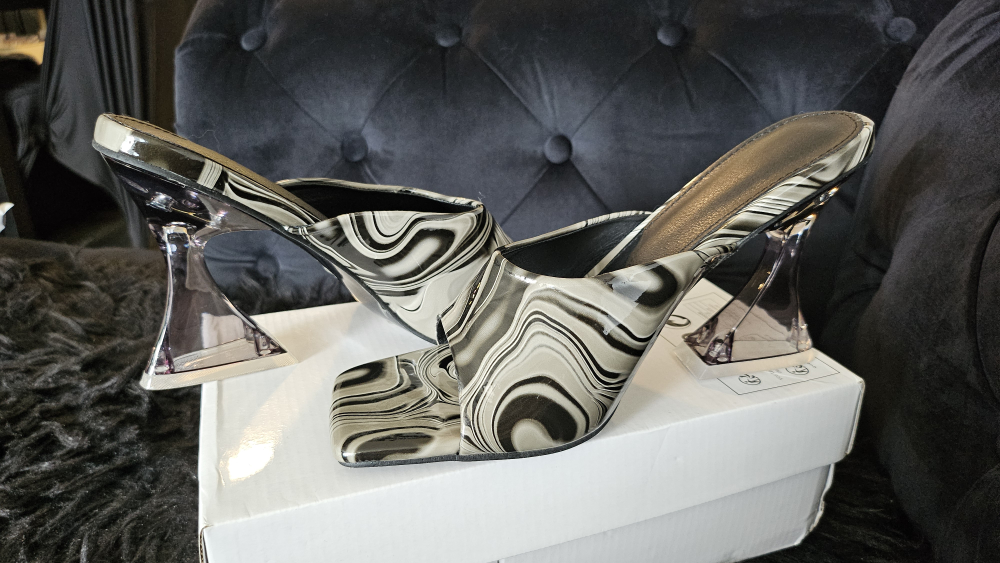 Unique Swirl Print Heels - photo 4