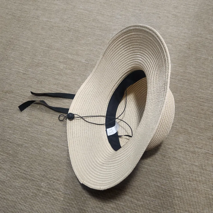 Women's Straw Sun Hat with Black Ribbon image indicator(3)