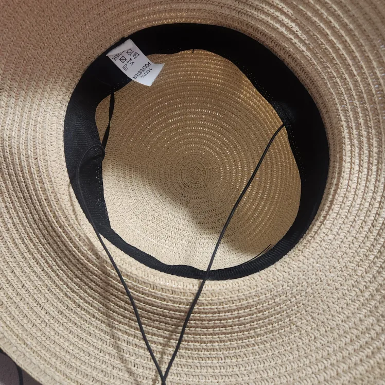 Women's Straw Sun Hat with Black Ribbon image indicator(4)