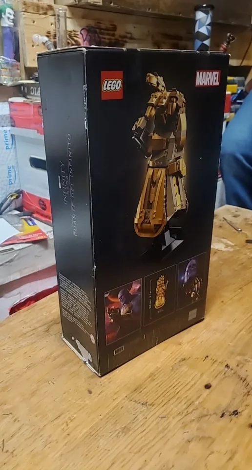 LEGO Marvel Infinity Gauntlet Building Kit - 76191 image indicator(4)