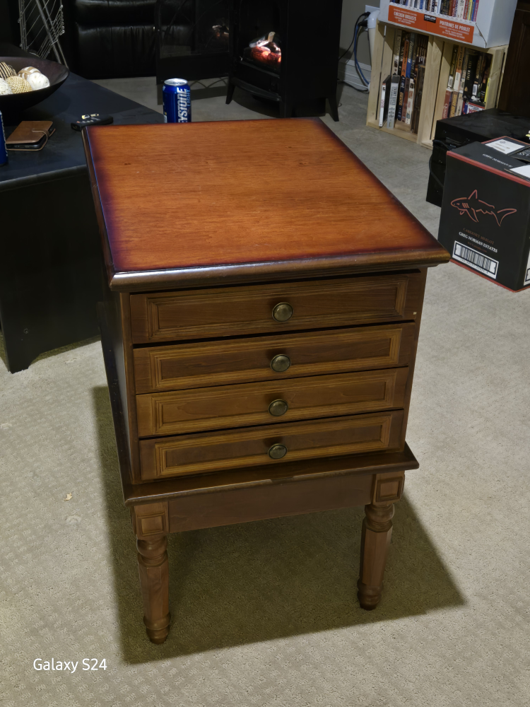 Wooden End Table with 4 TV tables