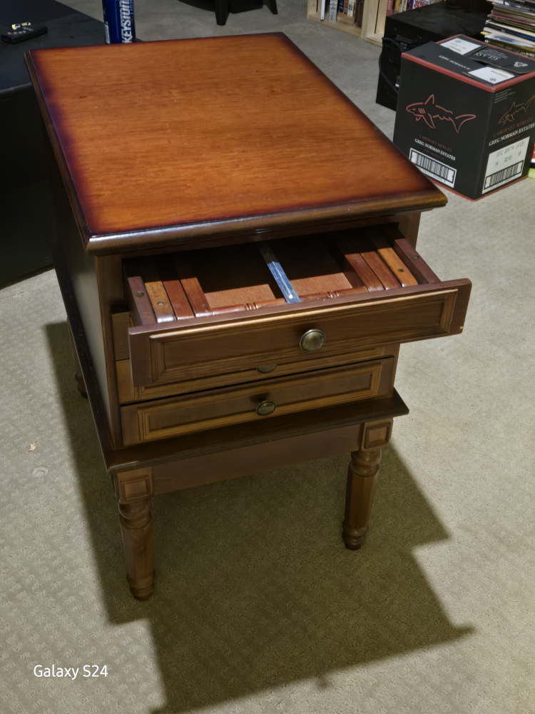 Wooden End Table with 4 TV tables - photo 2