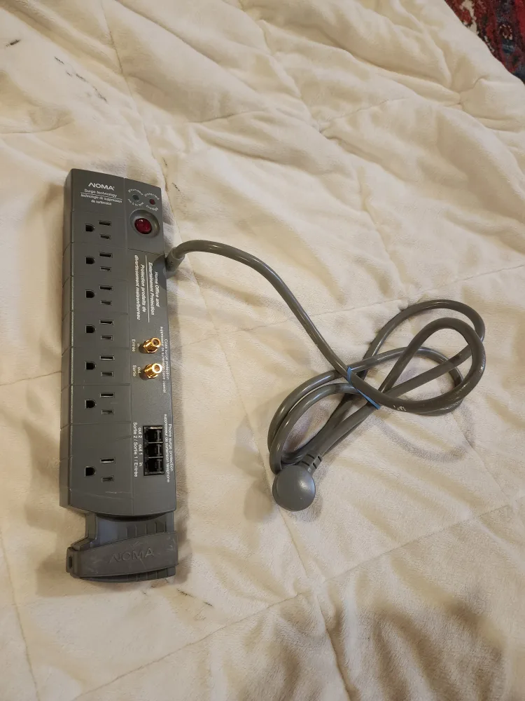 NOMA Surge Protector Power Bar thumbnail