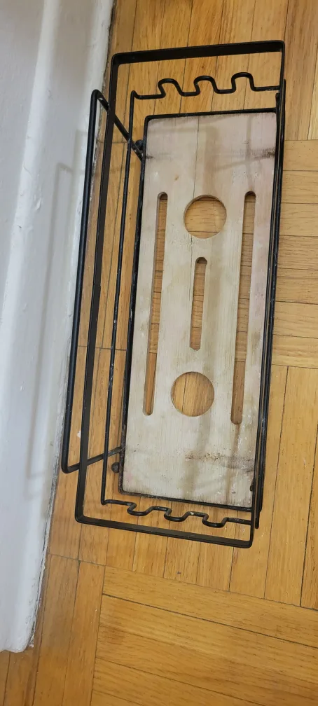 Wall-mounted organizer#Freecycle image indicator(5)