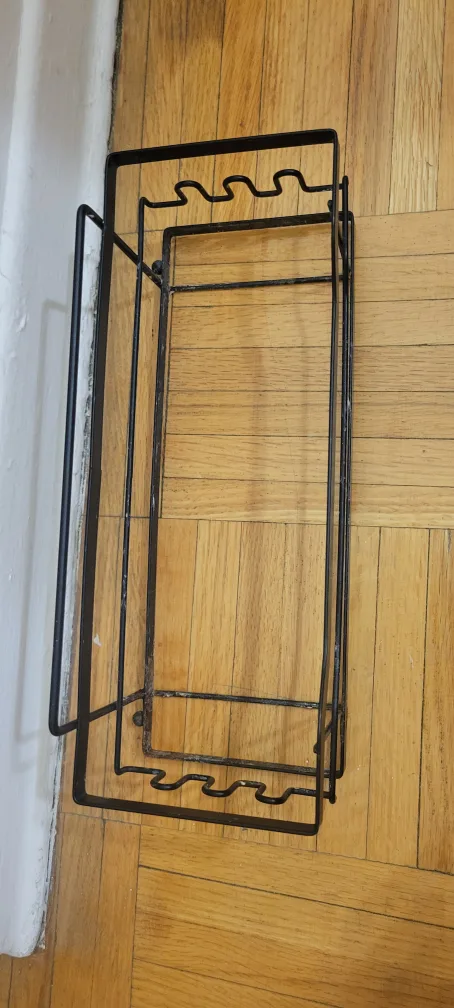 Wall-mounted organizer#Freecycle image indicator(6)