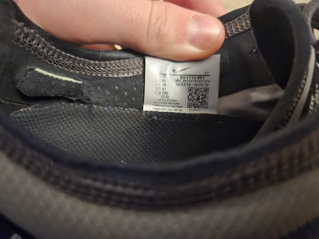 Nike Vapormax 2021 FK Running Shoes - Size 10 image indicator(2)