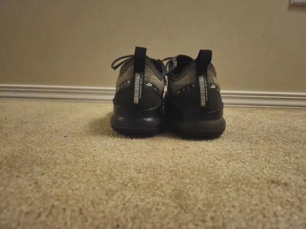 Nike Vapormax 2021 FK Running Shoes - Size 10 image indicator(3)