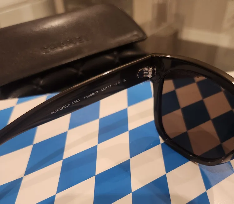 Chanel Sunglasses - Black Frame, Brown Lenses image indicator(8)