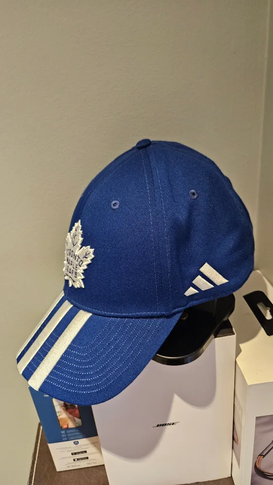 Toronto Maple Leafs Adidas Baseball Cap image indicator(2)