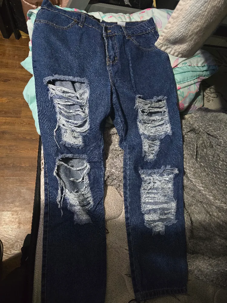 mom jeans thumbnail