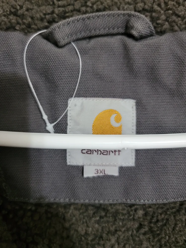 Carhartt Men's 3XL Insulated Vest image indicator(4)