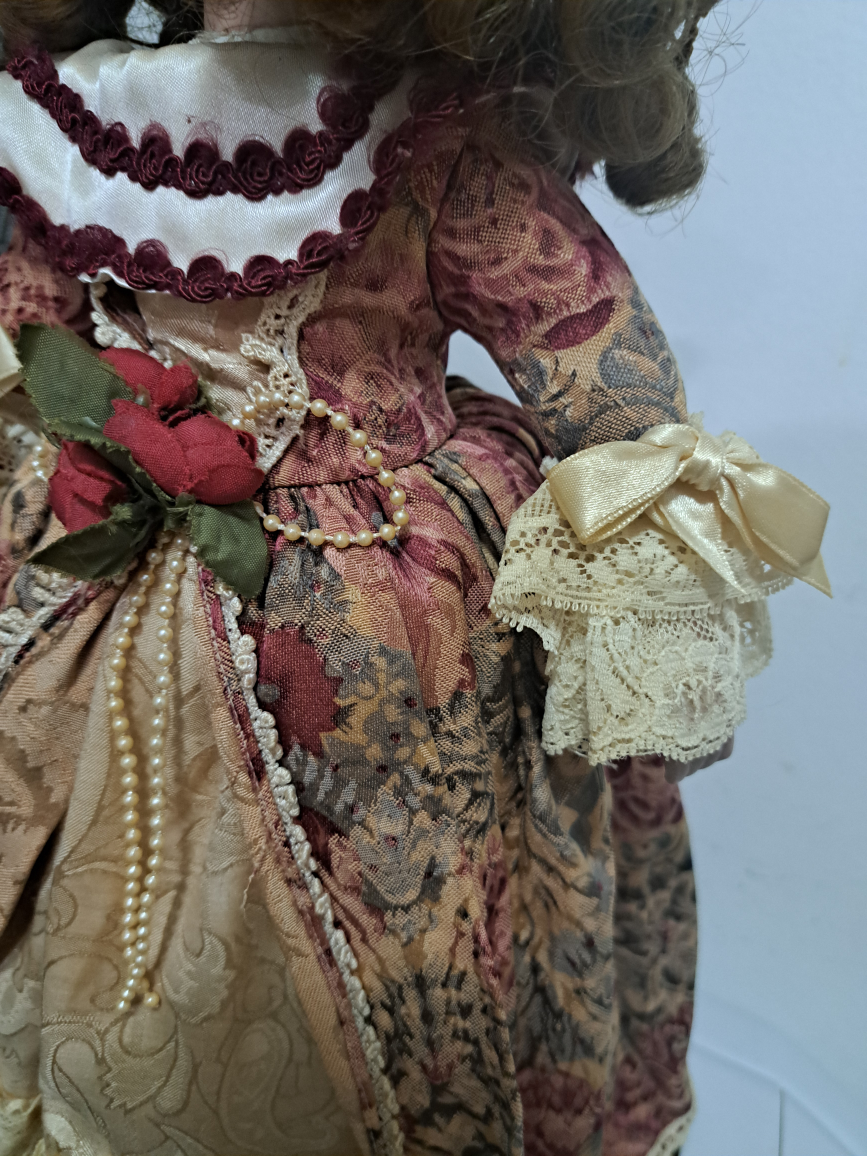 Porcelain Collector Doll in Vintage Dress - photo 3